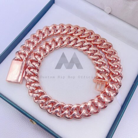 VVS Moissanite 20mm Cuban Chain in Rose Gold - Hip Hop Jewelry - Image 4