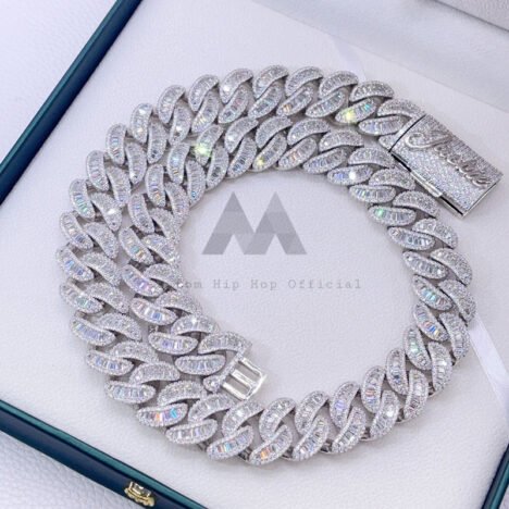 18MM VVS Moissanite Cuban Chain Necklace Custom Name Clasp