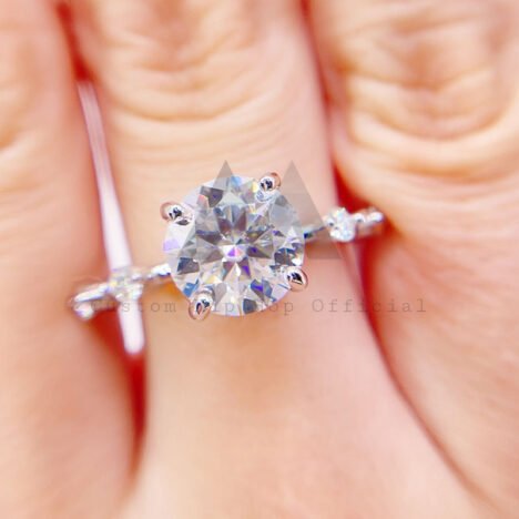 4.3CT VVS Moissanite Solitaire Engagement Ring Classic Single Stone