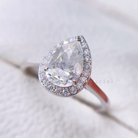 VVS MOissanite 2.5 CT Sterling Silver Engagement Ring Pear Cut - Image 3