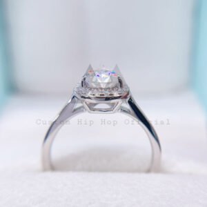 VVS MOissanite 2.5 CT Sterling Silver Engagement Ring Pear Cut - Image 4