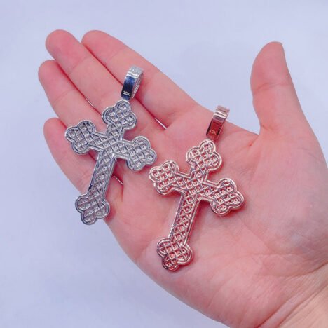 VVS Moissanite Cross Pendant in Rose & White Gold, 10MM Cuban Chain Compatible, Hip Hop Jewelry - Image 3