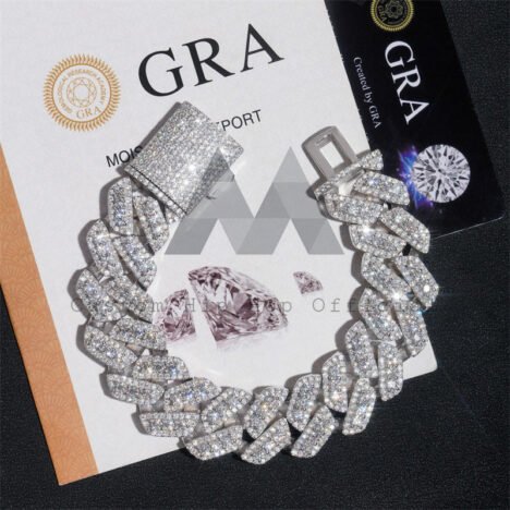 Men's 18MM Thick Silver Moissanite Cuban Bracelet - Hip Hop Style - Image 2
