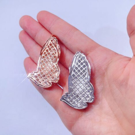 Iced Out Praying Hands Pendant with VVS Moissanite Diamond Pass Diamond Tester - Image 3