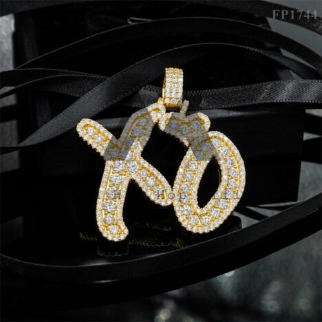 Unique Design Hot Sell 925 Silver VVS Moissanite Iced Out Pendant XO Fit For 4MM Tennis Chain - Image 2